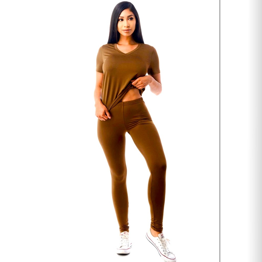 V-Neck Tee Legging Set